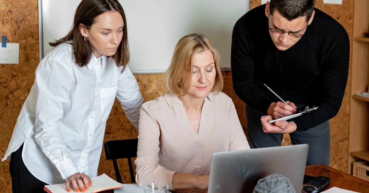 趣约会实名账号:任易屏app详情下载教程