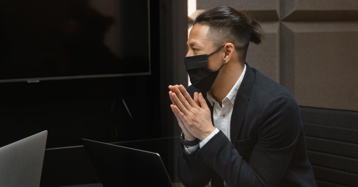 已绑卡实名账号:实名认证为网络社交提供新机遇和新空间